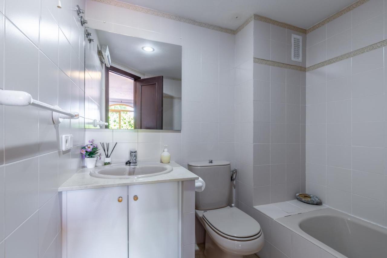 Simplicity Luxury Apartment Альтеа Экстерьер фото
