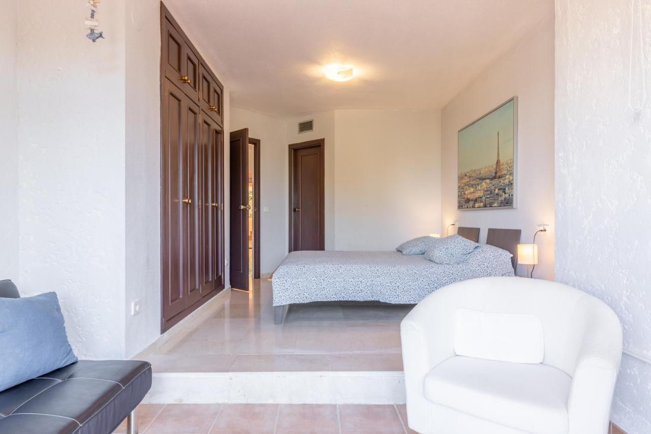 Simplicity Luxury Apartment Альтеа Экстерьер фото